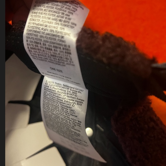 Vans Off the wall unisex brown plum fleecy baseball cap NWT - Picture 8 of 9